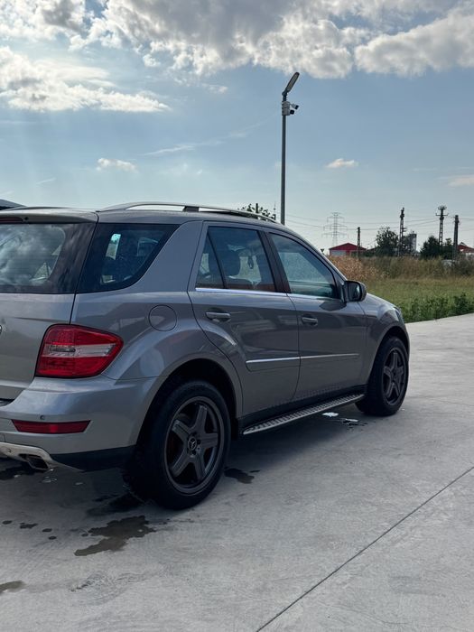 MERCEDES-BENZ ML-Class 2011 — imagine 4