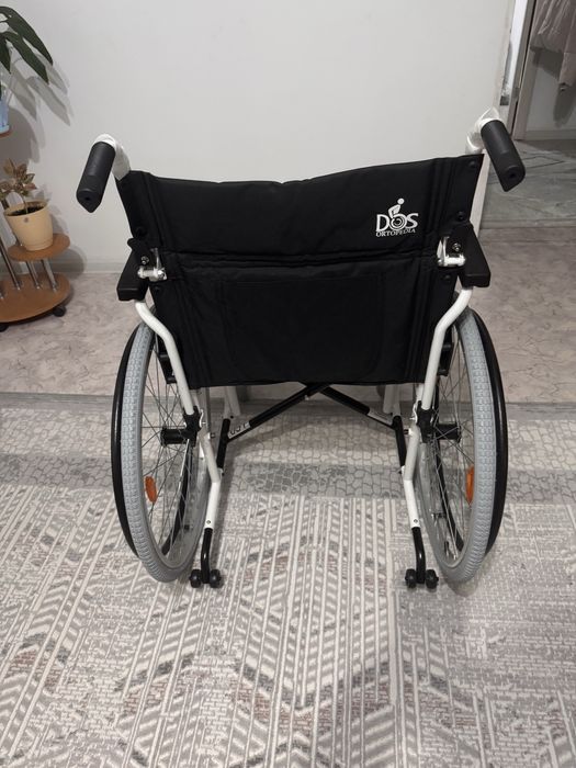 Продам инвалидную каляску.