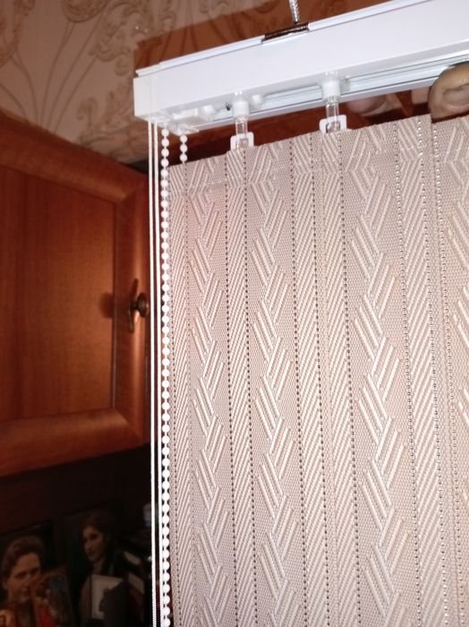 Продам жалюзи вертикальные  80*180 - 2 шт.