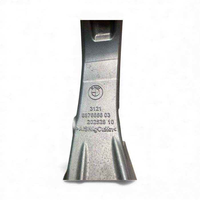 Bmw X5/X6 G05/G06 Преден десен шенкел със лагер