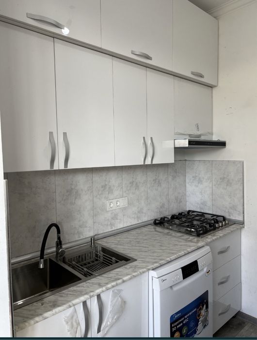 Кухонные гарнитуры из акрила