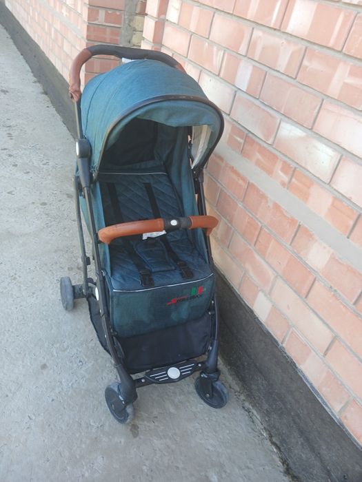 Продам коляску детскую