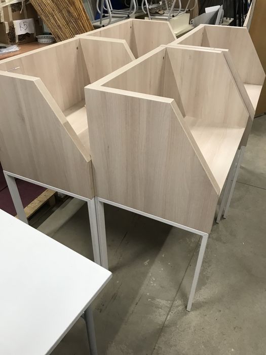 бюра, чинове - като нови + микровълнови, стол, бюро