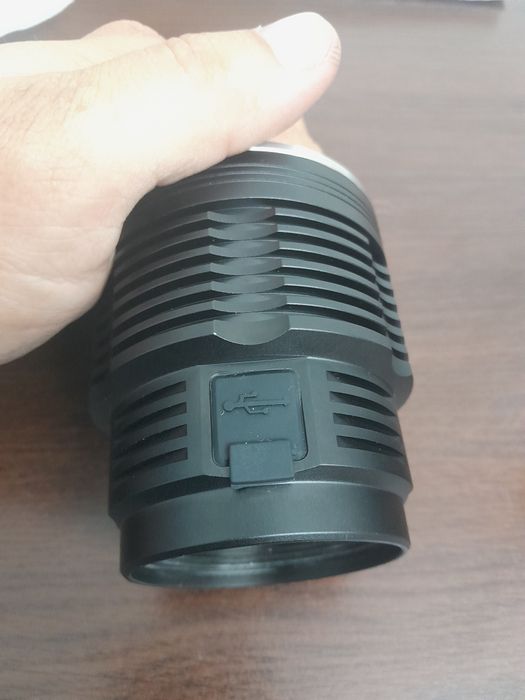 Модифициран далекобоен фенер convoy