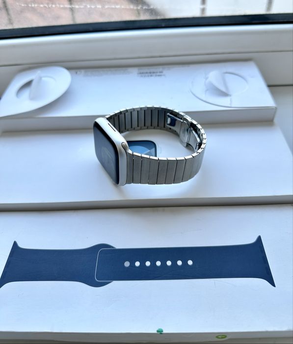 Apple iWatch 9 Silver 45mm 100%