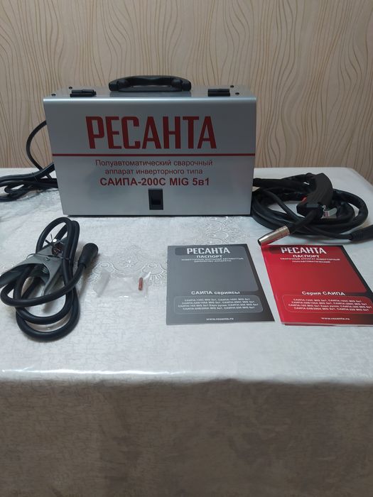 Срочно. Продается сварочный аппарат РЕСАНТА САИПА 200 С MIG 5в1.