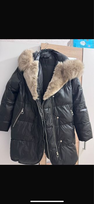 Продам женскую куртку