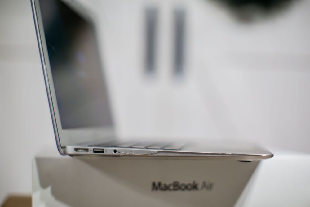 MacBook Air (13-inch, 2017), i5, 256 gb