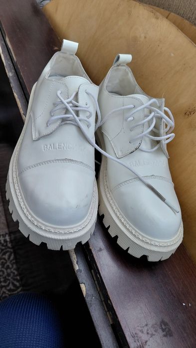 Ботинка женскии.