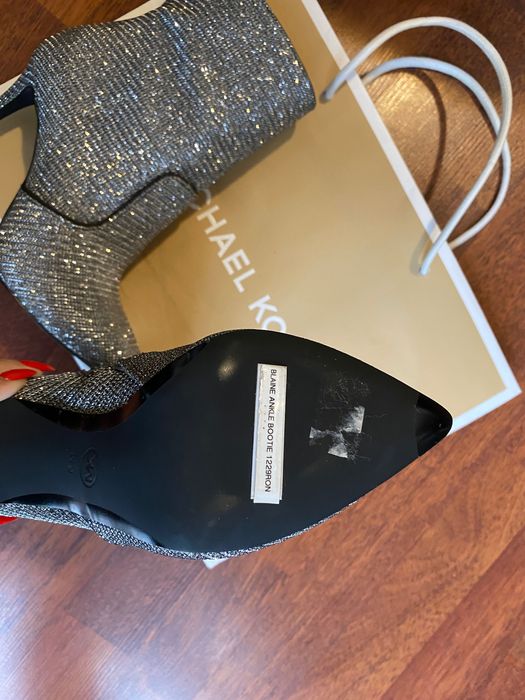 Vând botine Michael Kors