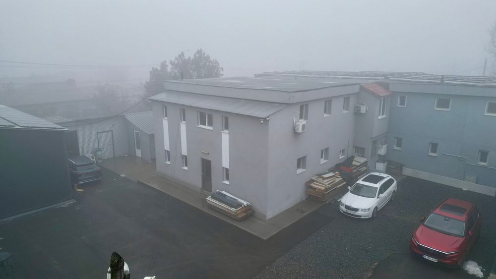 Închiriez spații comerciale zona bariera