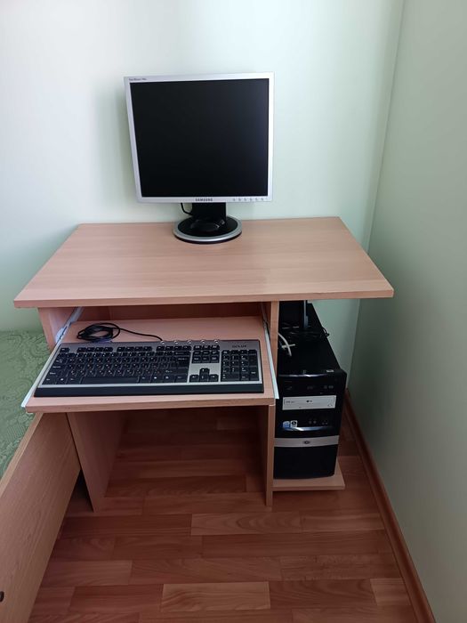 Бюро за компютър