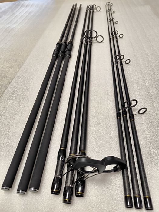 SET 3 Lansete Crap FL VIPER 3.90m 3.5 LBS + 3 Mulinete JS10000