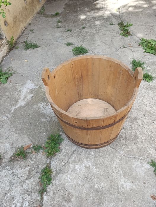Ciubar lemn condiții bune