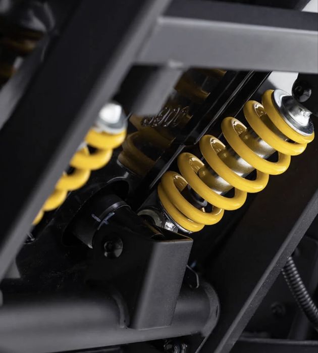 Беговая дорожна Genau D1000S PRO