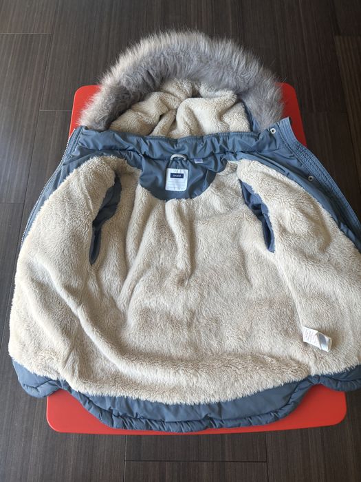 Vând geaca matlasata impermeabila Okaidi - mărimea 116