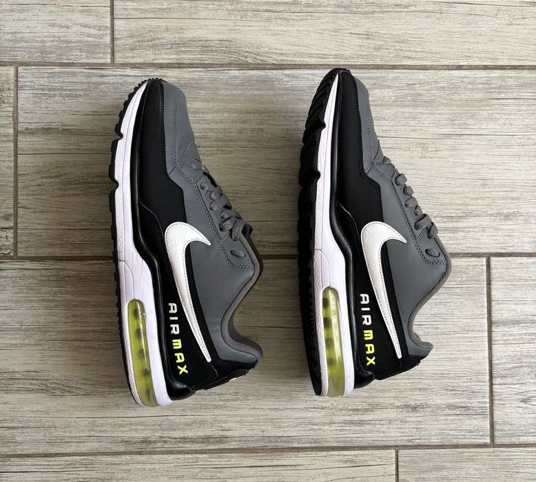 NIKE AIR Max Ltd 3