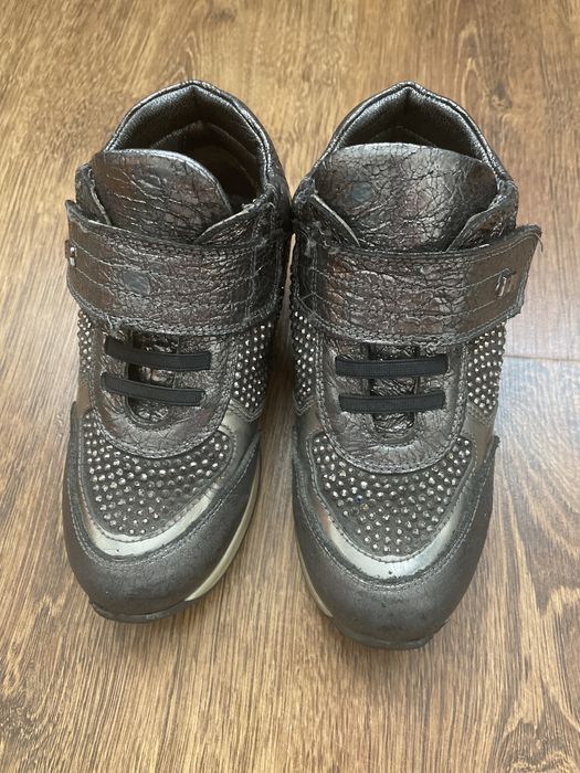 Продам обувь