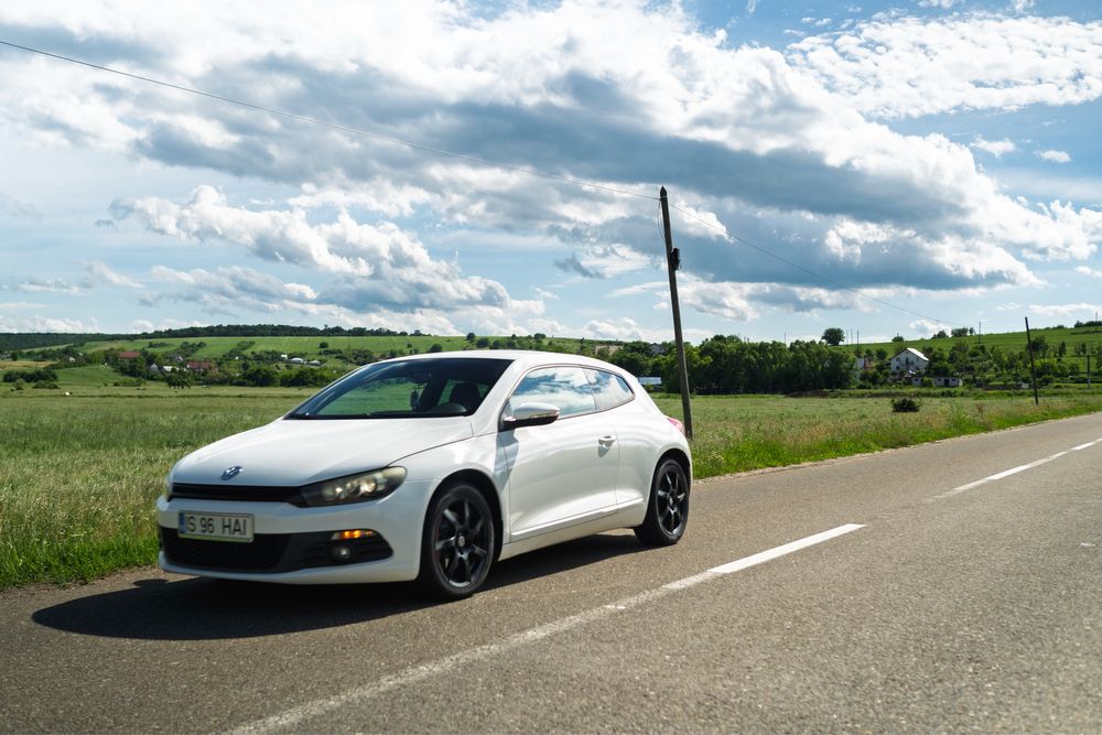 Volkswagen Scirocco 1.4 TSI 160 CP – Automat