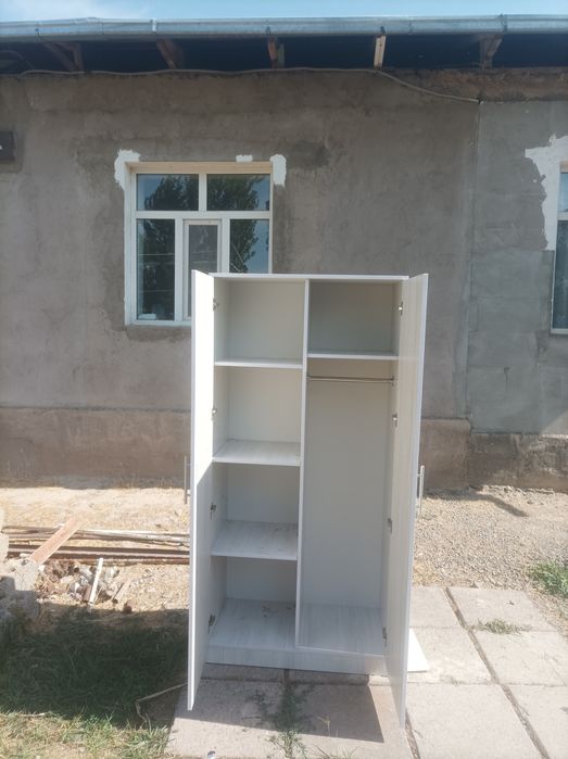 Shkafla sotiladi
