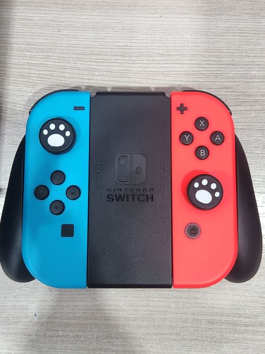 Продам Nintendo Switch OLED. Идеальное состояние!