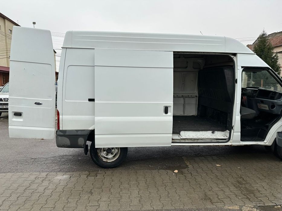 FORD TRANSIT an fabricație 2007, 2400cc
