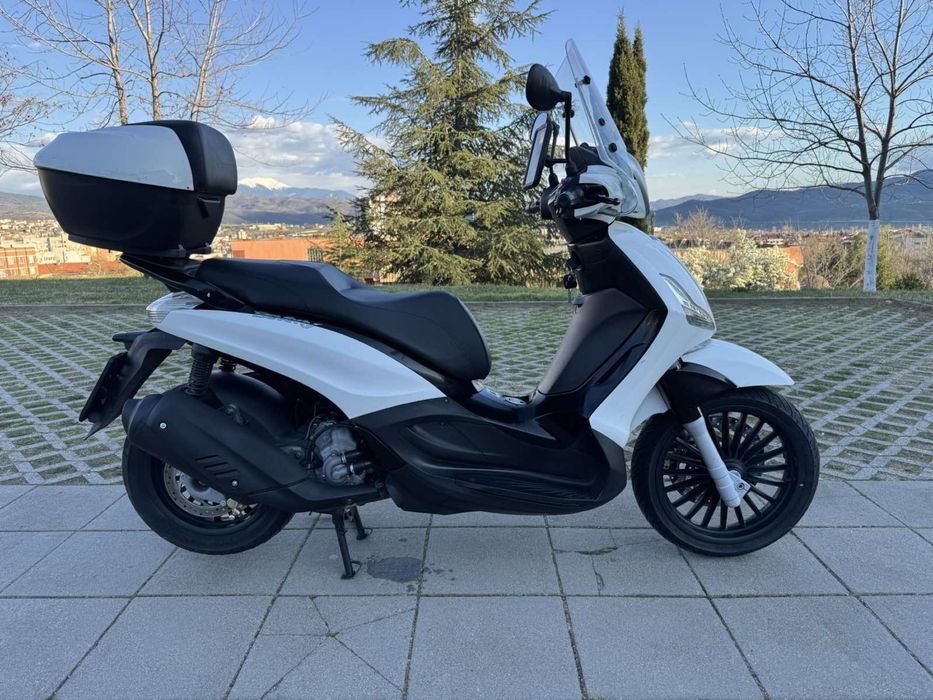 Скутер Piaggio Beverly 350 куб. 2016 г.