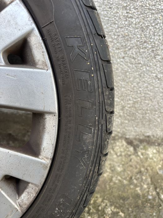 Vând/schimb roti r17 cu roti r16 pentru c4