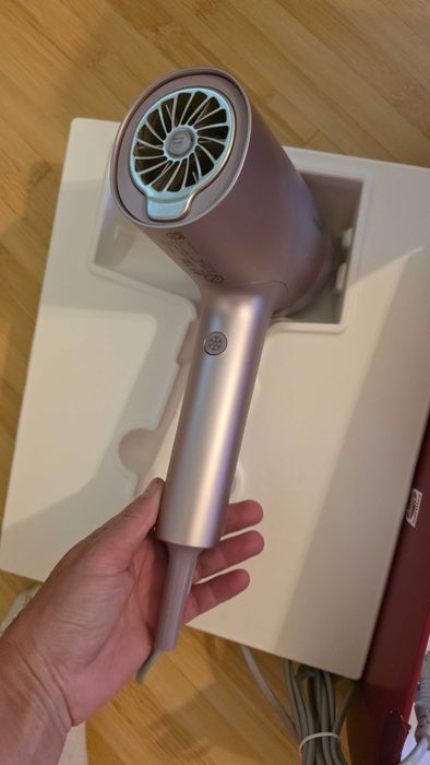 Uscator par fohn Philips 7000 BHD723/10 NOU CU GARANTIE 2 ANI