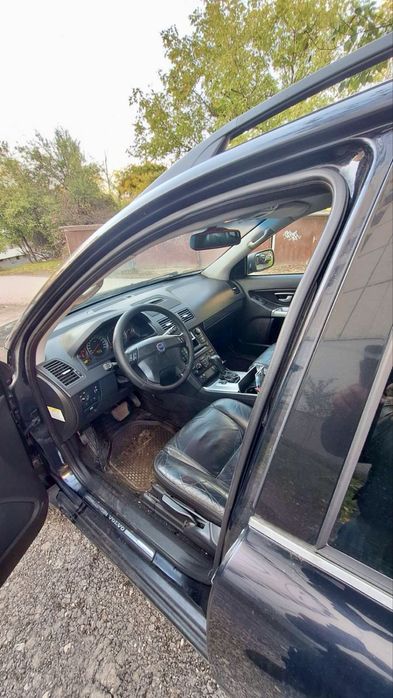 Автомобил Volvo xc90