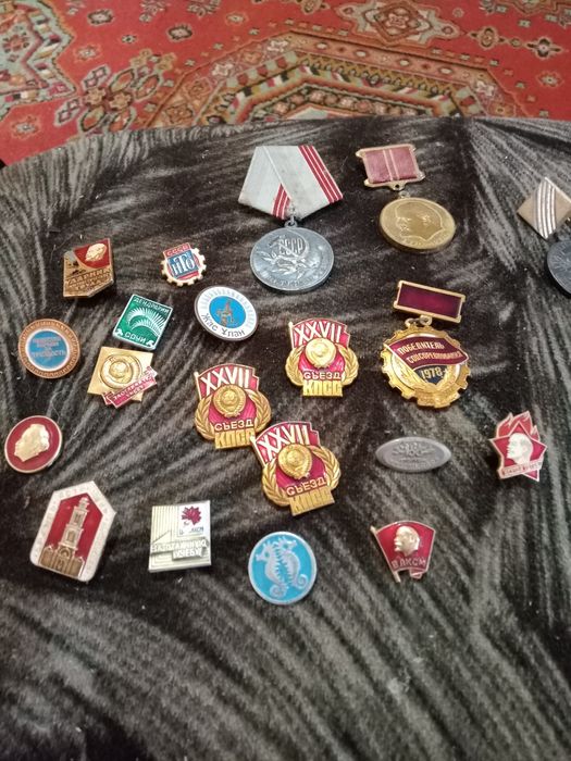 Продам разные книги.