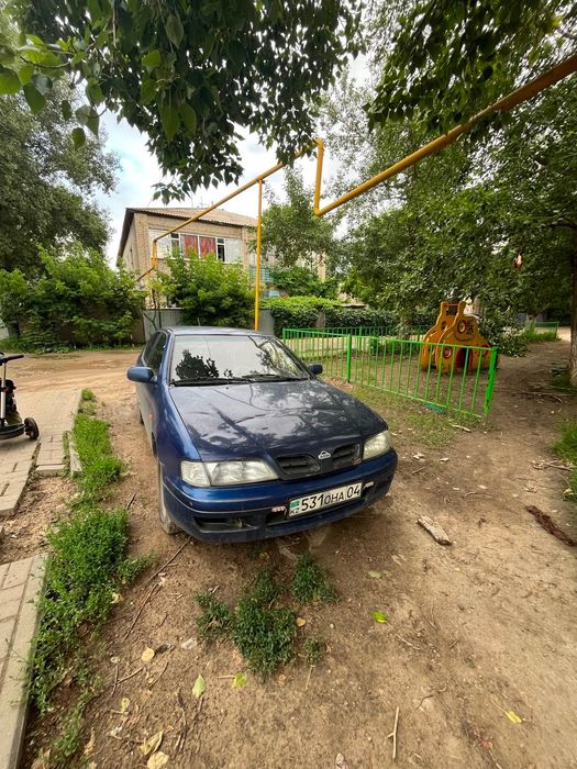 Продам машину  Nissan