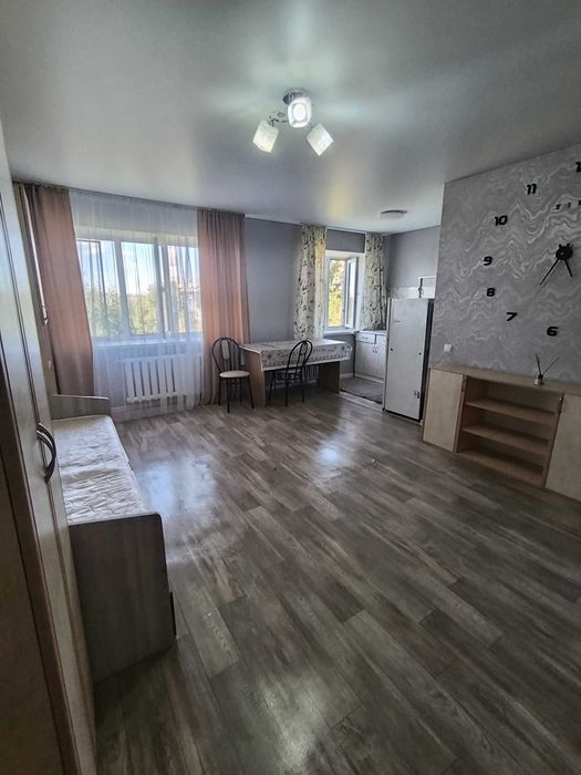 продам 2 ком квартиру в самом центре города