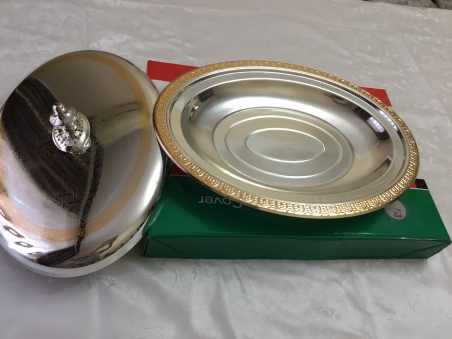 Продается большое блюдо .