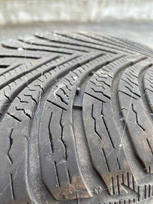 Vand set cauciucuri iarna 215x55x17 98V