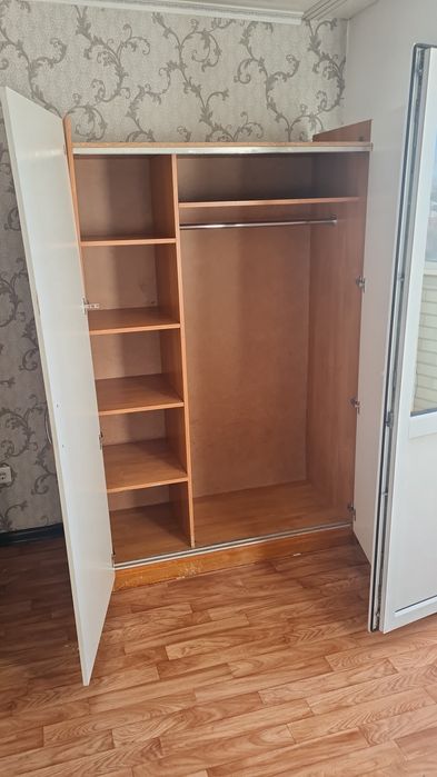 Шкаф гардероб хороший