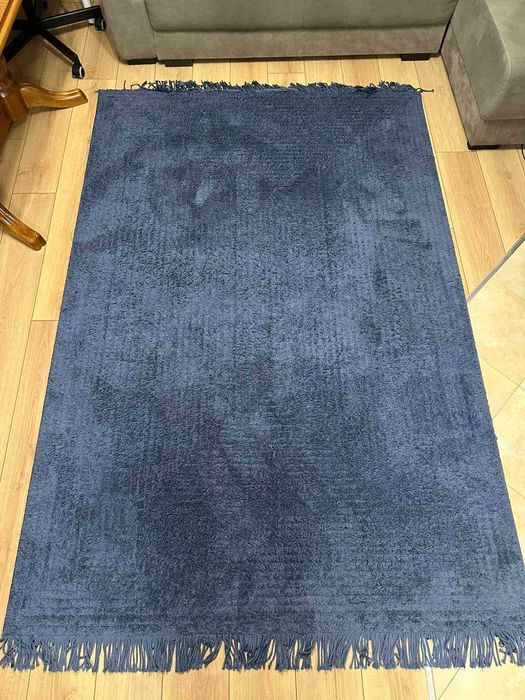 Мек и удобен килим в син цвят 160/230