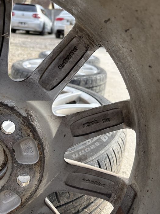 Jante originale audi r18