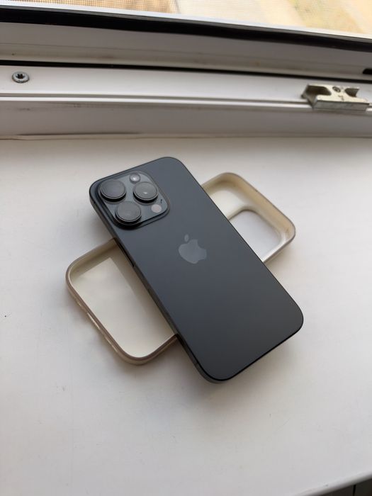 Iphone 15 pro 1tb black titanium