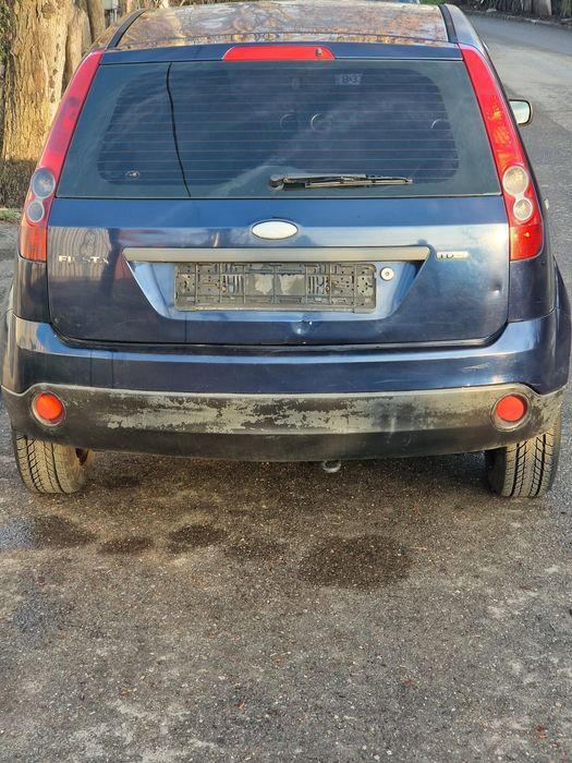 VÂND Ford Fiesta 1.4 TDCi – Diesel | 2005 | Albastru