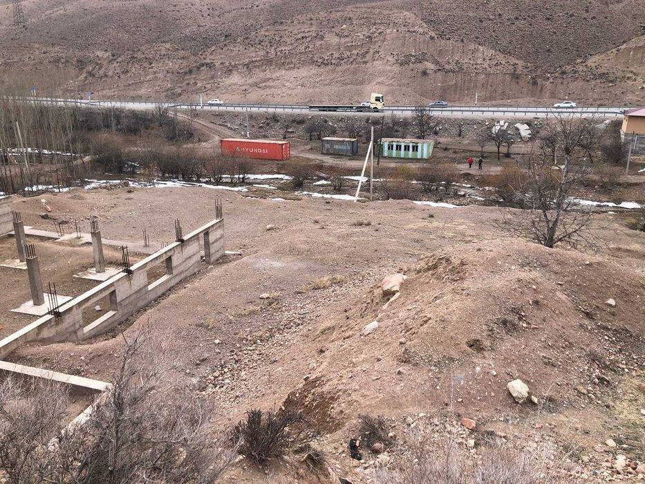 Продается земельный участок (1 гектар)