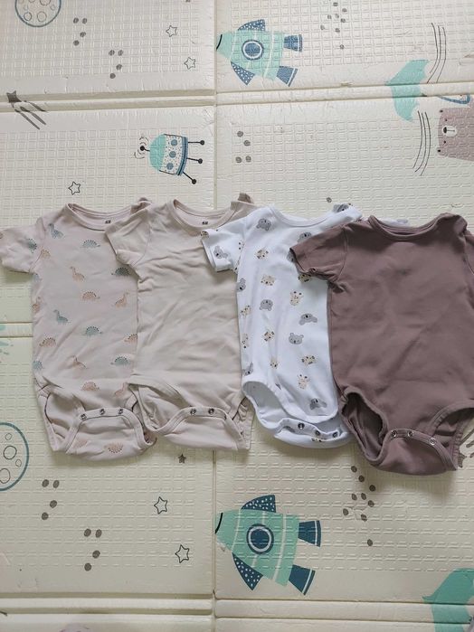 Лот бодита къс ръкав и потник размер 80