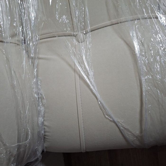 Продается новый диван
