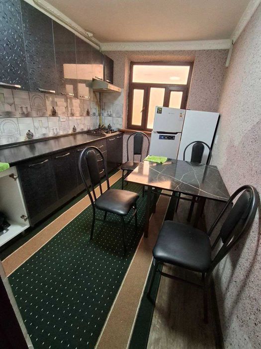 Квартира тезда сотилади