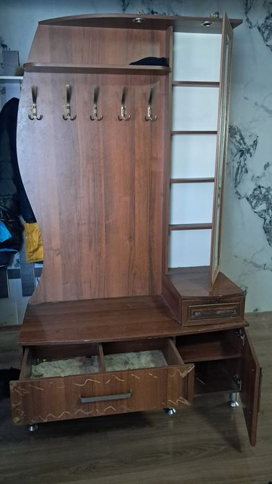 Бесплатно прихожка