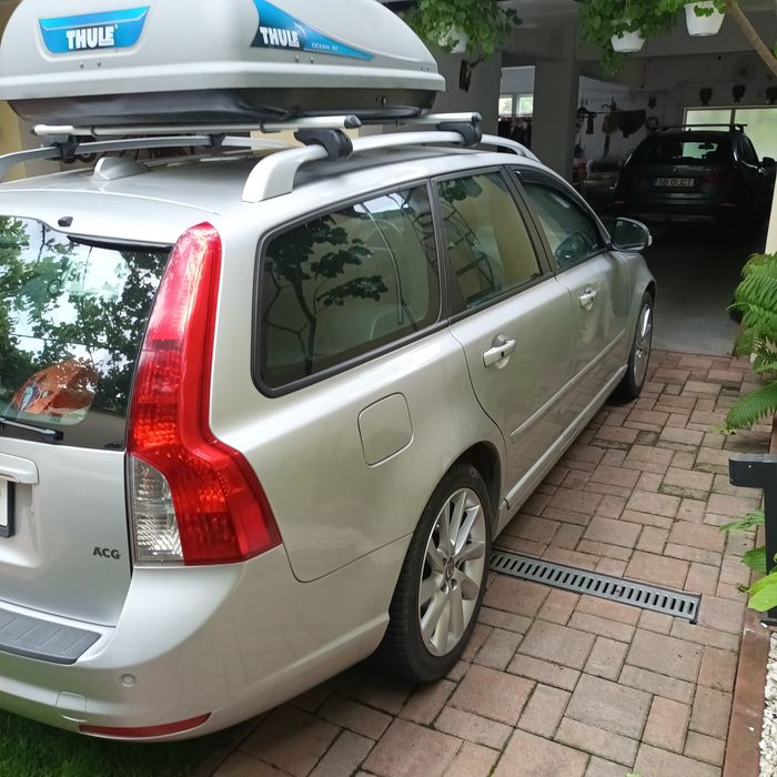 Volvo v50 model 2012