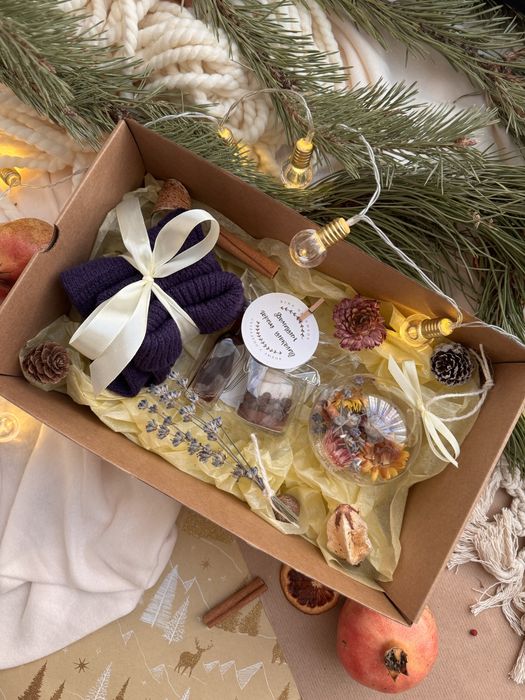 Коледни кутии