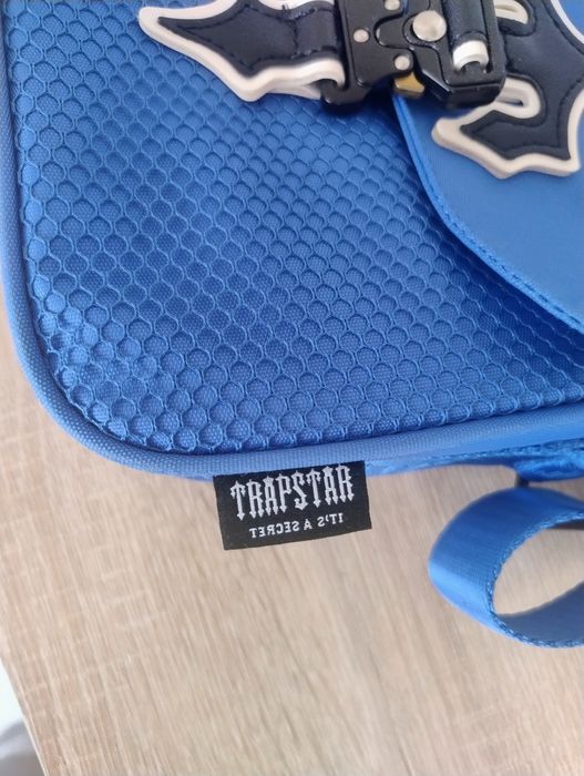 Trapstar чанта в тъмносин цвят