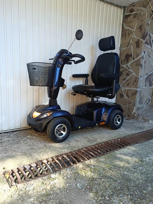 Carut handicap scuter electric dezabilitati scaun tricicleta carucior