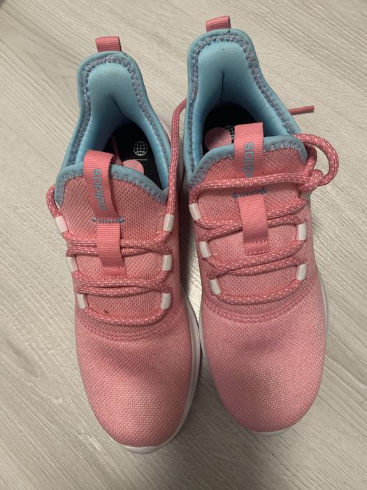 Адидас маратонки